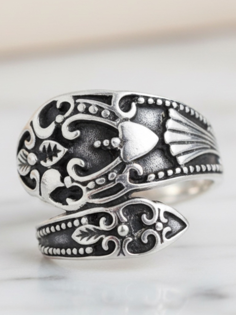 Womens Antique Sterling Silver .925 Spoon Band Ring Size 8